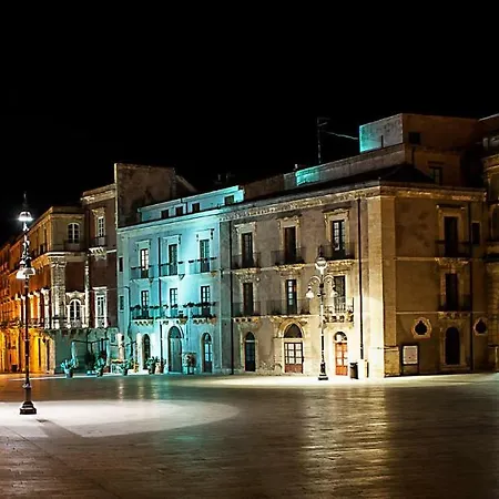 La Corte Di Aretusa Siraküza